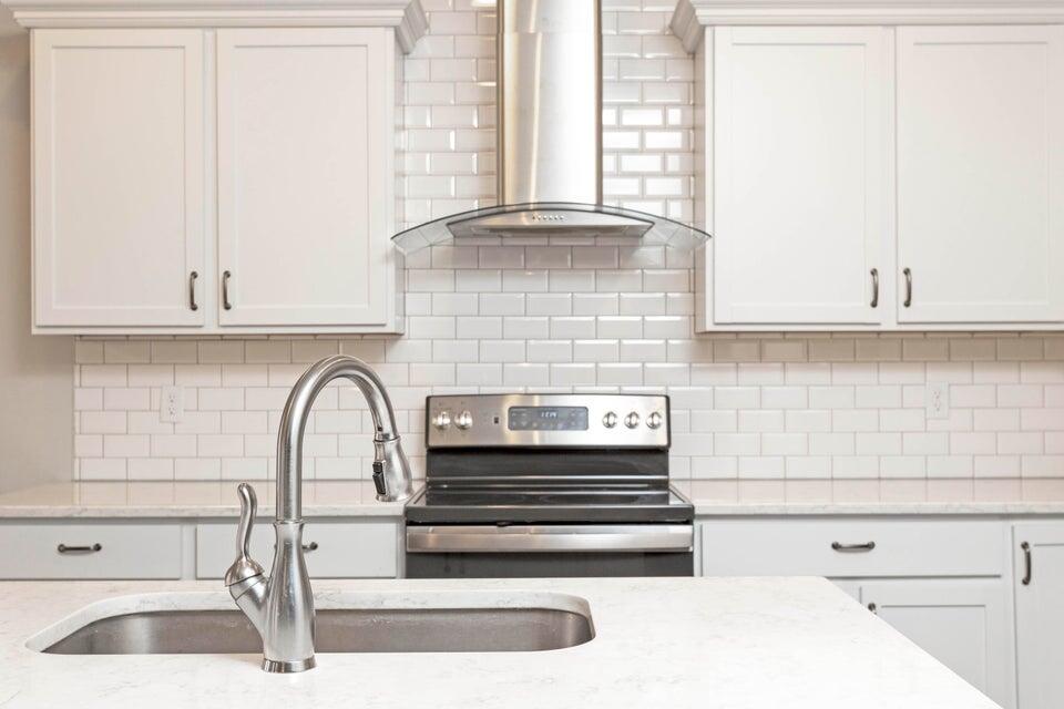 8127 Slugger Way Chattanooga, TN 37421 - Photo 8 of 52 Kitchen