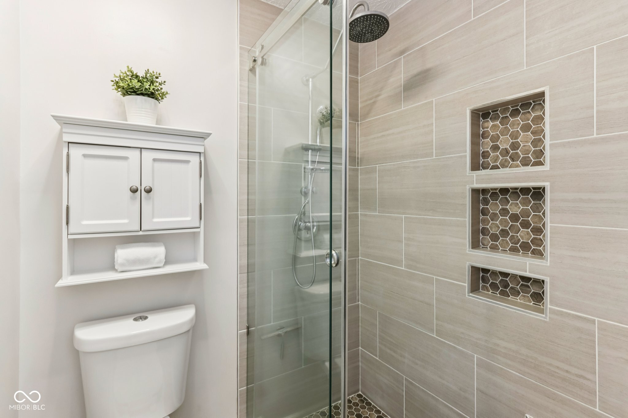 12427 Trumbull Court Fishers, IN 46038 - Photo 17 of 50