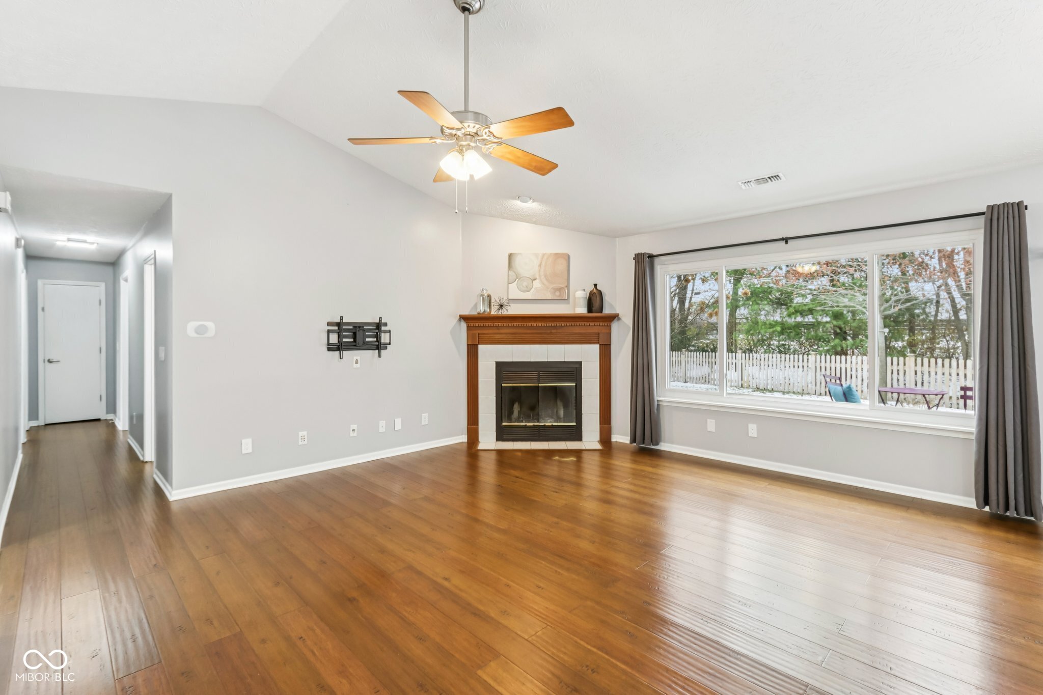 12427 Trumbull Court Fishers, IN 46038 - Photo 6 of 50