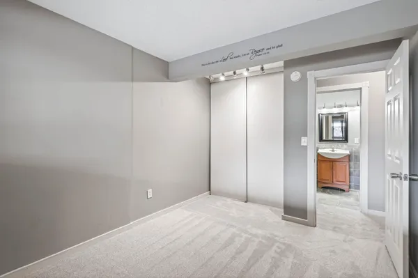 $243,000 | 8940 Neill Lake Road, Unit 135E, Eden Prairie, MN 55347