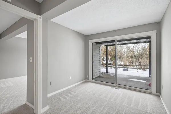 $243,000 | 8940 Neill Lake Road, Unit 135E, Eden Prairie, MN 55347