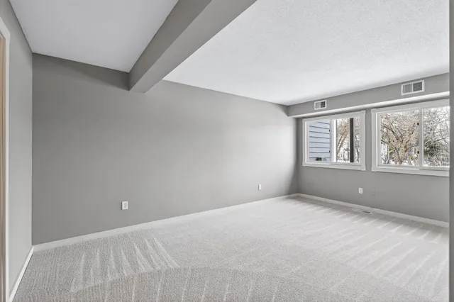 $245,000 | 8940 Neill Lake Road, Unit 135E, Eden Prairie, MN 55347