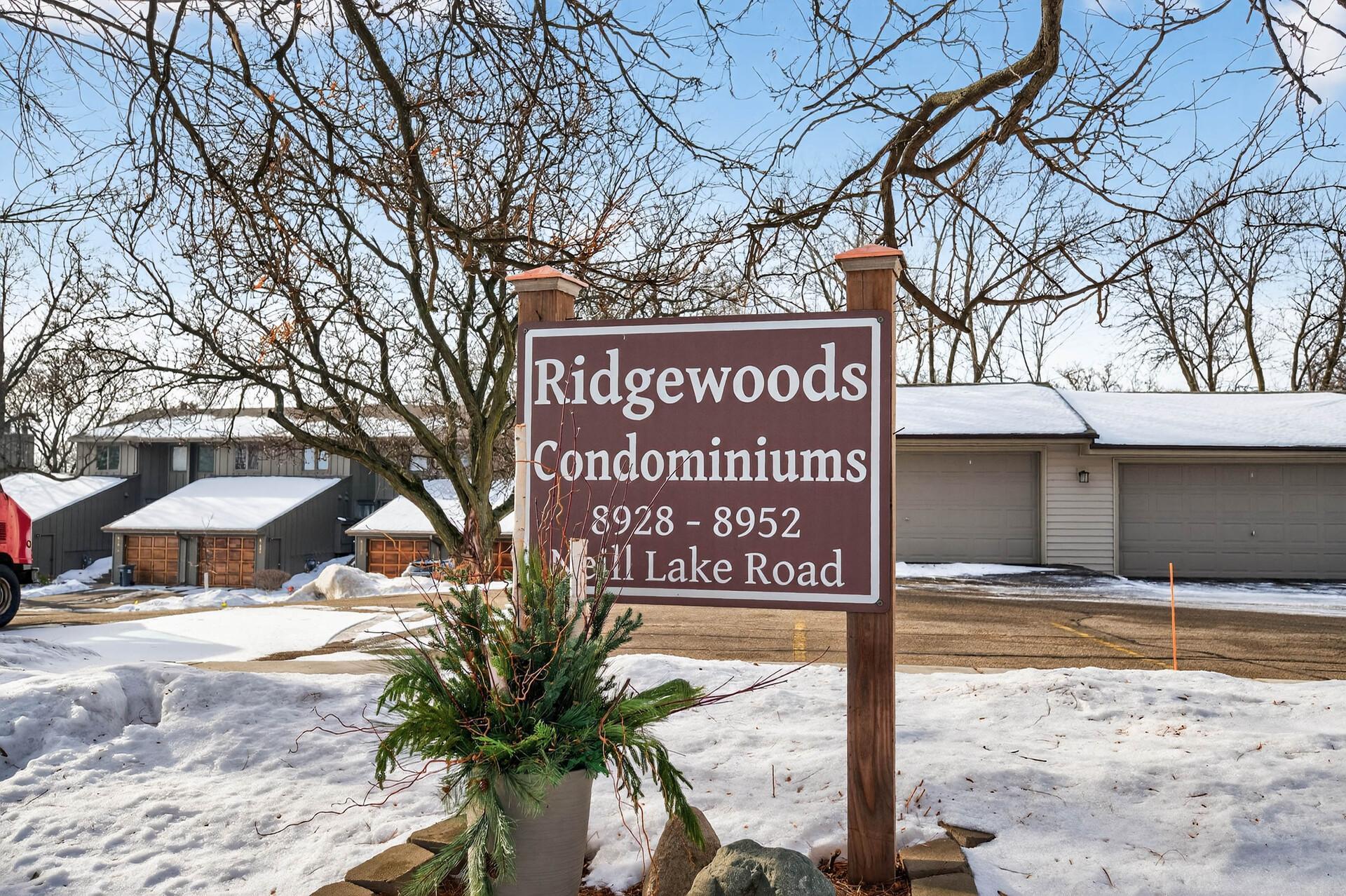 8940 Neill Lake Road, Unit 135E Eden Prairie, MN 55347 - Photo 33 of 37