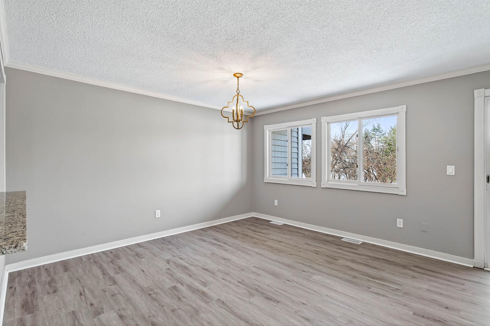 8940 Neill Lake Road, Unit 135E Eden Prairie, MN 55347 - Photo 5 of 37