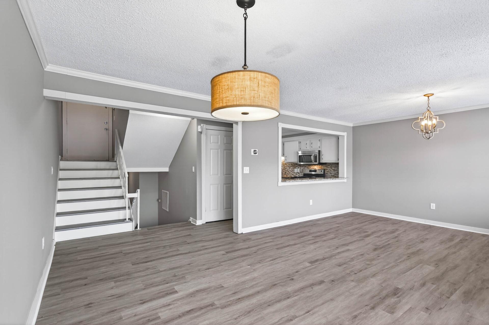 8940 Neill Lake Road, Unit 135E Eden Prairie, MN 55347 - Photo 7 of 37