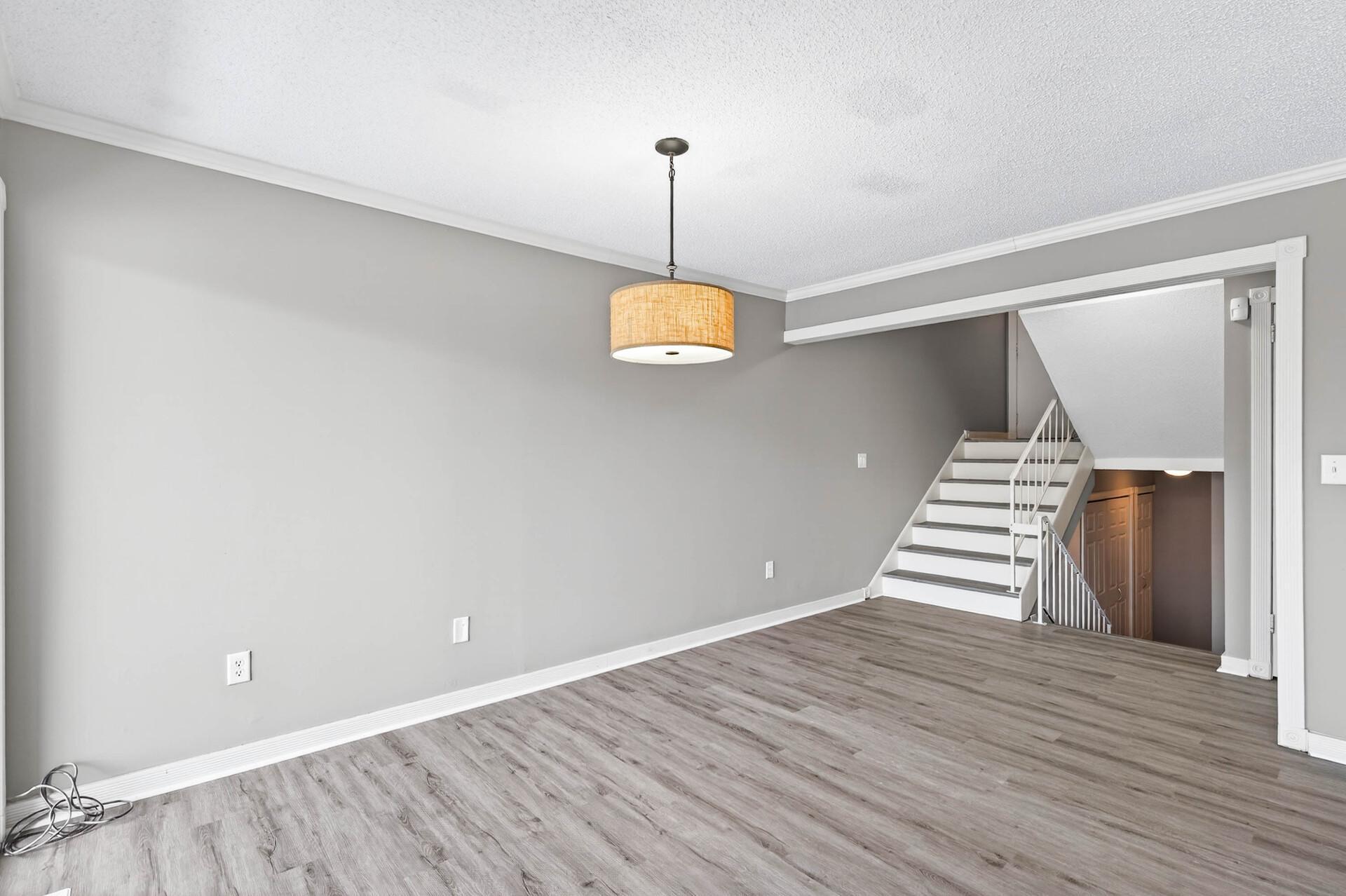 8940 Neill Lake Road, Unit 135E Eden Prairie, MN 55347 - Photo 9 of 37