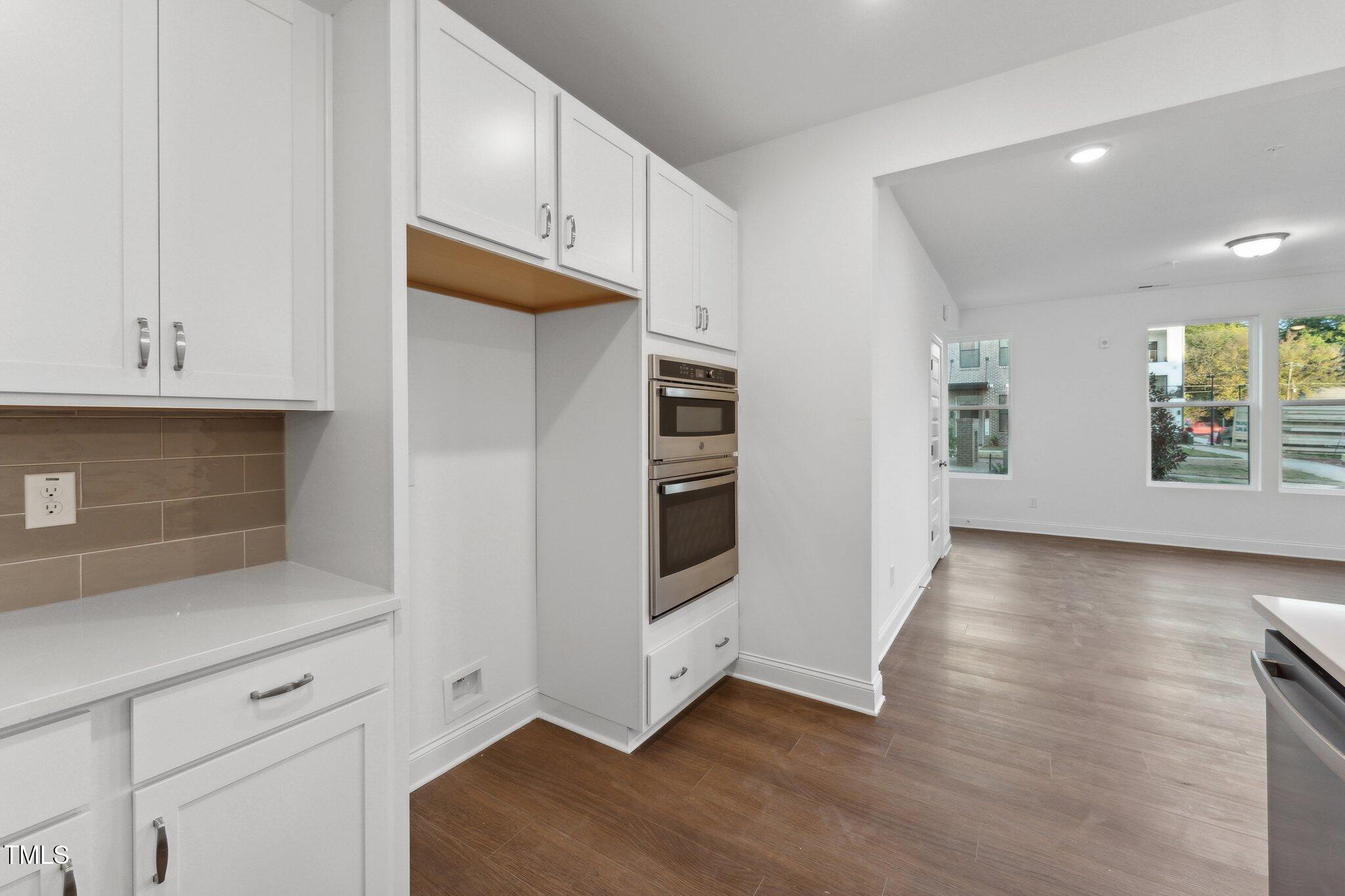 1230 Coach Sta Alley, Unit 101 Raleigh, NC 27601 - Photo 11 of 39 29-web-or-mls-DSC05888