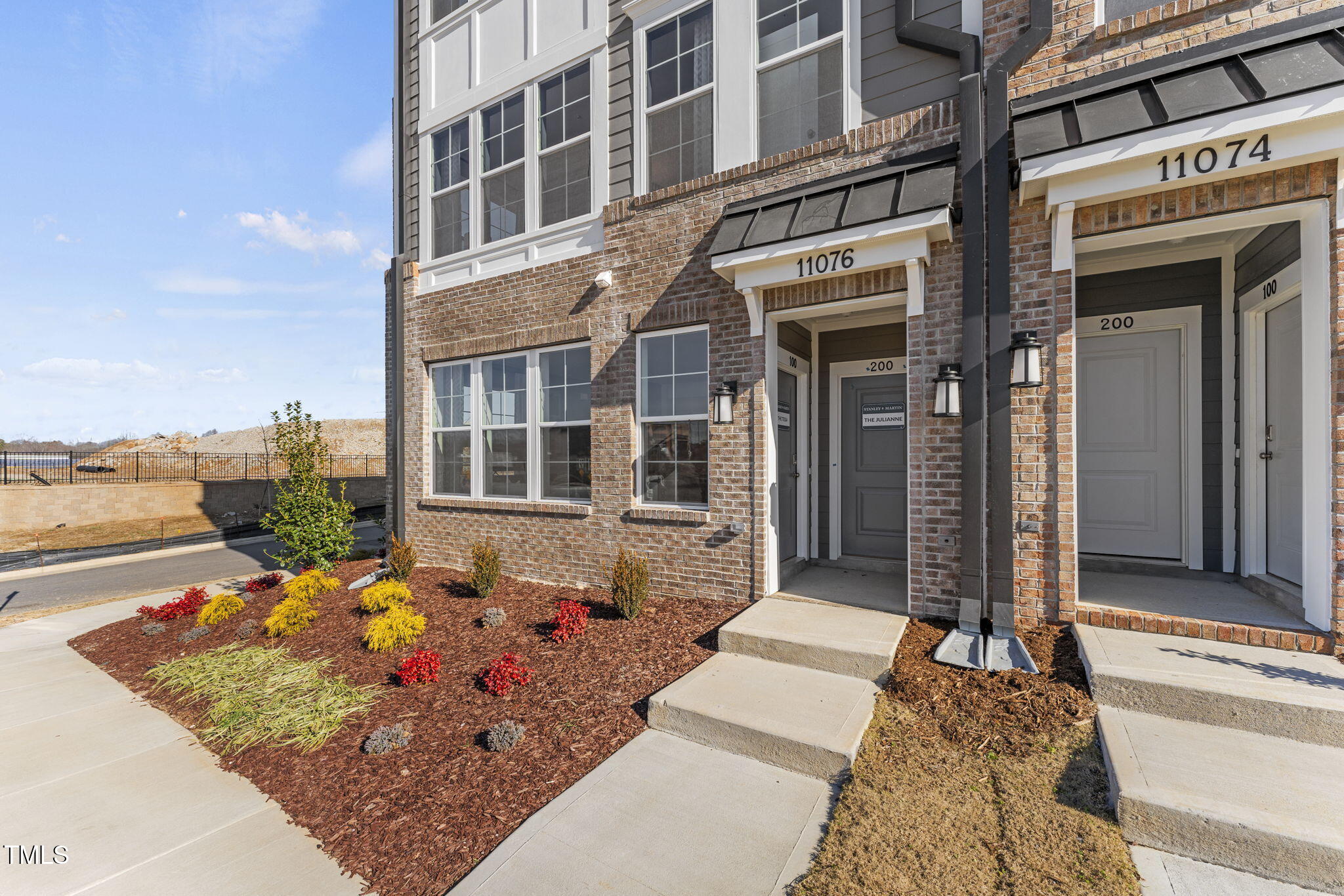 1230 Coach Sta Alley, Unit 101 Raleigh, NC 27601 - Photo 2 of 39 1