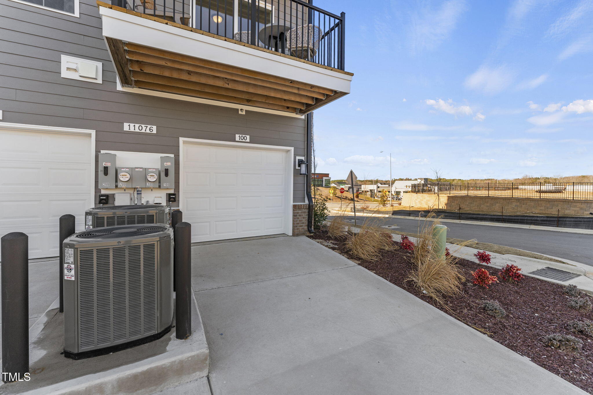 1230 Coach Sta Alley, Unit 101 Raleigh, NC 27601 - Photo 30 of 39 23-web-or-mls-023