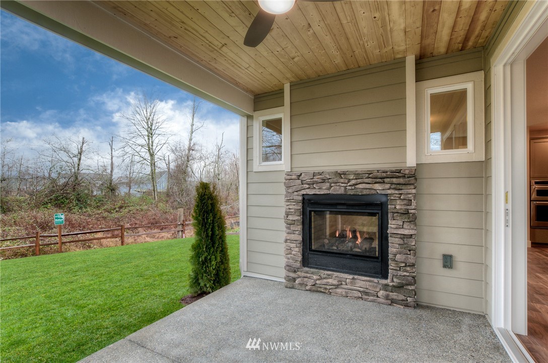 5716 Northeast 7th Court Renton, WA 98059 - Photo 12 of 14