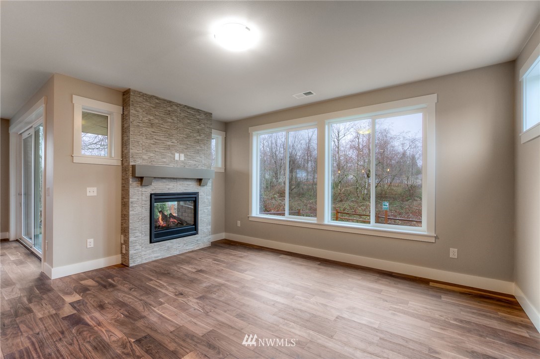 5716 Northeast 7th Court Renton, WA 98059 - Photo 5 of 14