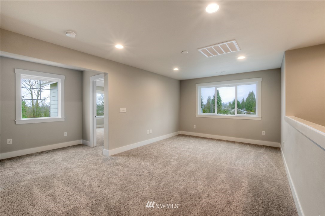 5716 Northeast 7th Court Renton, WA 98059 - Photo 8 of 14