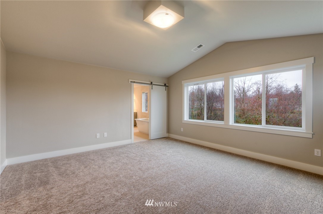 5716 Northeast 7th Court Renton, WA 98059 - Photo 9 of 14