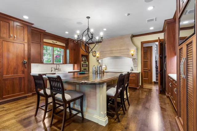 $24,000,000 | 398 South Beach Road, Jupiter Island, FL 33455