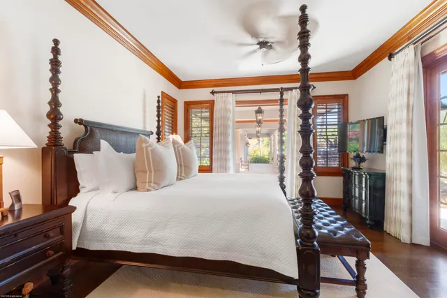 $24,000,000 | 398 South Beach Road, Jupiter Island, FL 33455