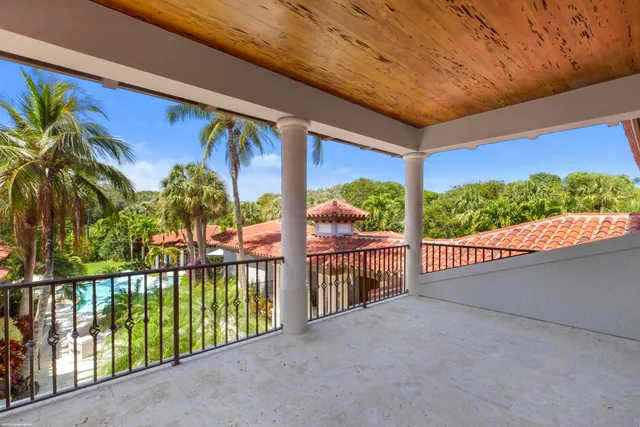 $24,000,000 | 398 South Beach Road, Jupiter Island, FL 33455