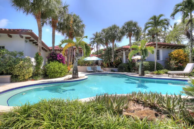 $24,000,000 | 398 South Beach Road, Jupiter Island, FL 33455