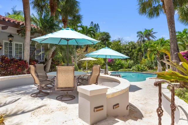 $24,000,000 | 398 South Beach Road, Jupiter Island, FL 33455