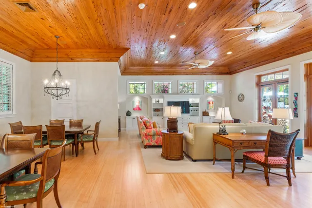 $24,000,000 | 398 South Beach Road, Jupiter Island, FL 33455