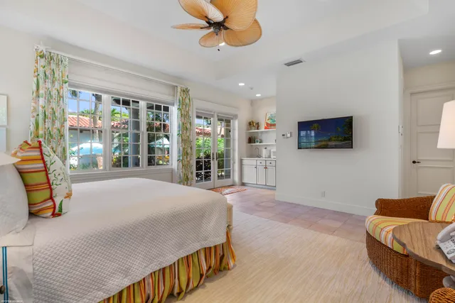 $24,000,000 | 398 South Beach Road, Jupiter Island, FL 33455