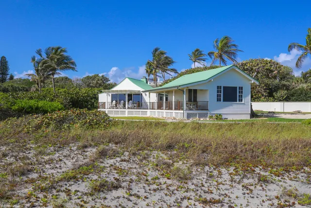 $24,000,000 | 398 South Beach Road, Jupiter Island, FL 33455