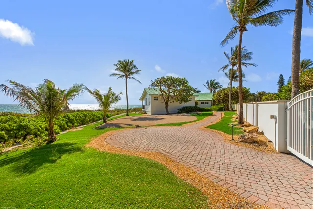 $24,000,000 | 398 South Beach Road, Jupiter Island, FL 33455