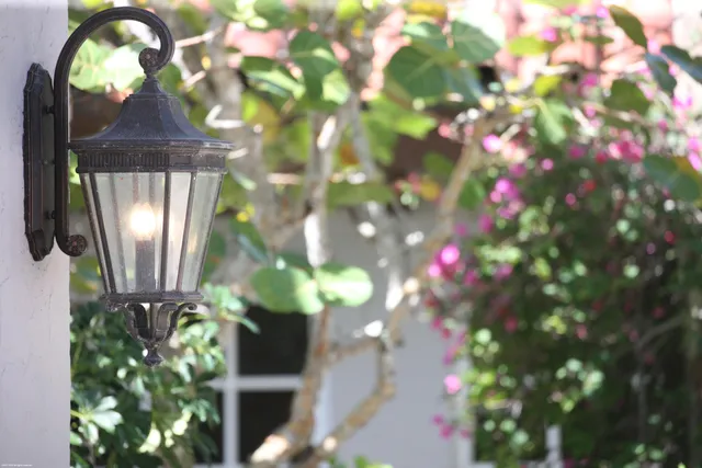 $24,000,000 | 398 South Beach Road, Jupiter Island, FL 33455