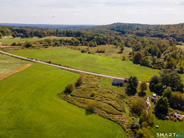 $450,000 | 49 Bosworth Road, Pomfret, CT 06259