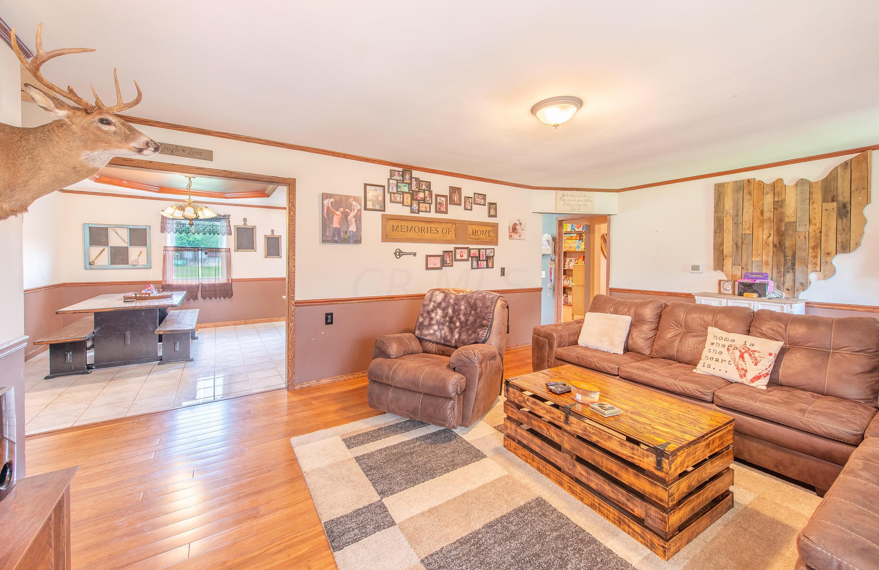 1820 Debolt Road Utica, OH 43080 - Photo 6 of 31
