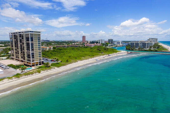 1180 South Ocean Boulevard, Unit 9E Boca Raton, FL 33432 - Photo 2 of 51 aerial1-043-011-666x444