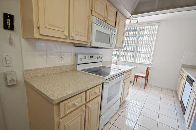 1180 South Ocean Boulevard, Unit 9E Boca Raton, FL 33432 - Photo 37 of 51 IMG 0195-022-042-666x444