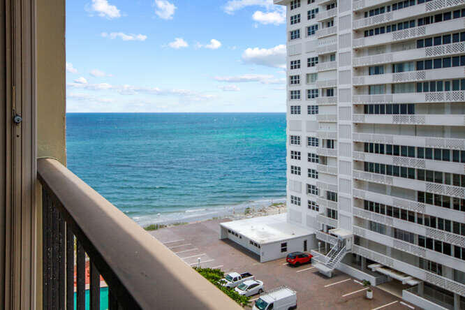 1180 South Ocean Boulevard, Unit 9E Boca Raton, FL 33432 - Photo 39 of 51 IMG 0206-024-045-666x444