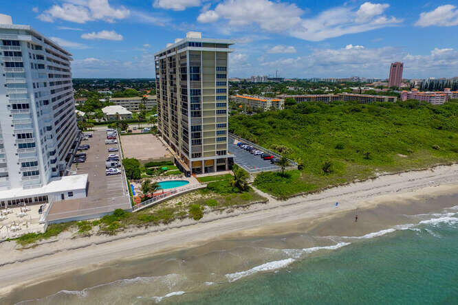 1180 South Ocean Boulevard, Unit 9E Boca Raton, FL 33432 - Photo 5 of 51 aerial5-047-016-666x444