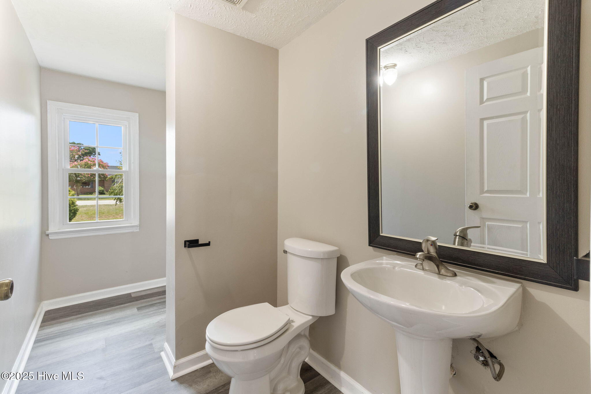 954 Hezekiah Road Pembroke, NC 28372 - Photo 19 of 32 19-web-or-mls-IMG_8607RE