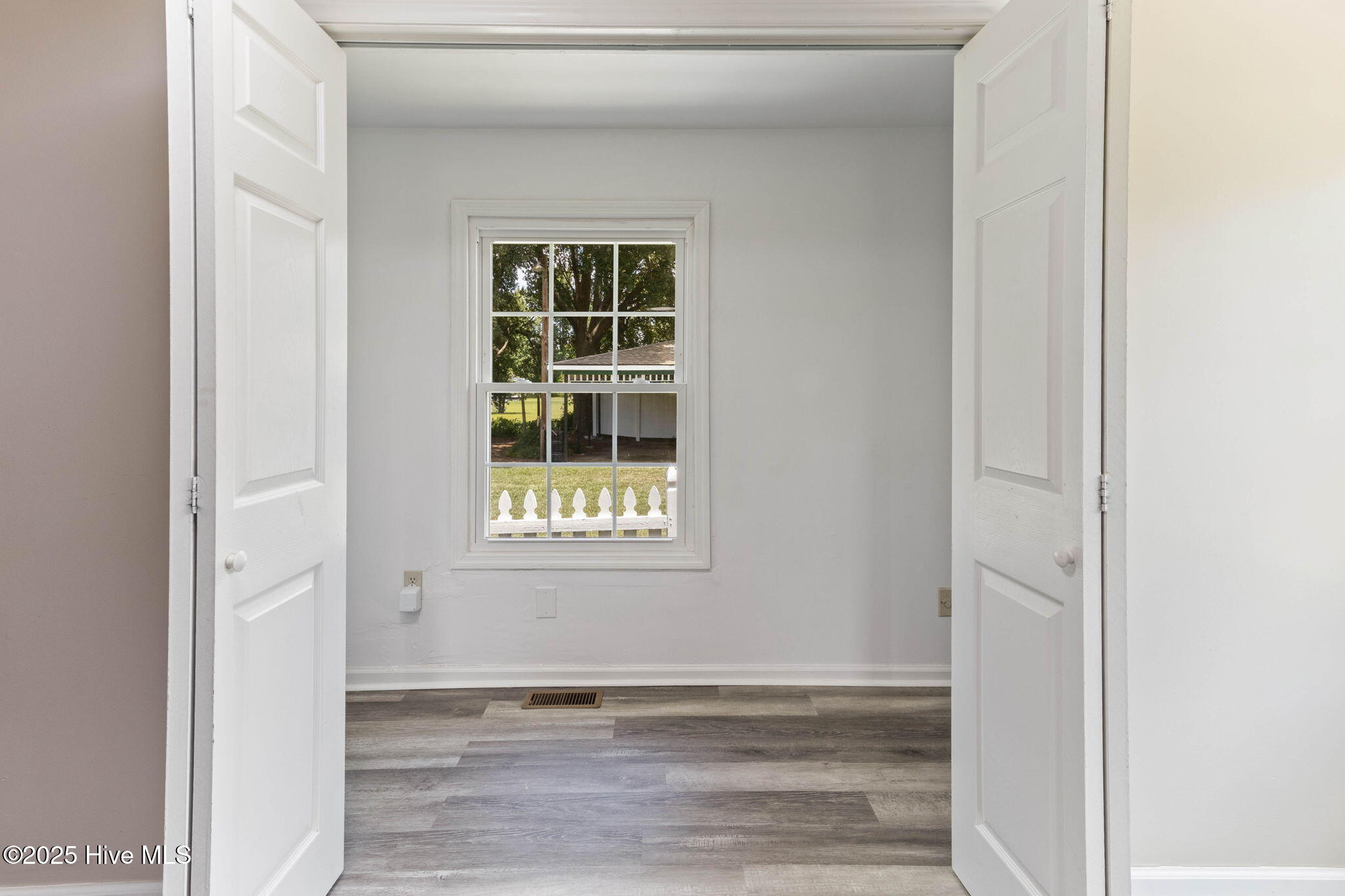 954 Hezekiah Road Pembroke, NC 28372 - Photo 22 of 32 21-web-or-mls-IMG_8613