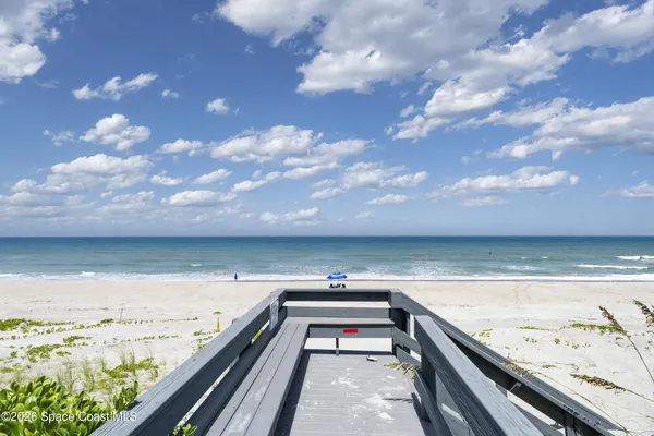 $2,800 | 380 Norwich Lane, Melbourne Beach, FL 32951