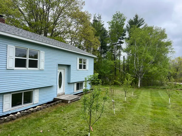 $309,000 | 1392 Carmel Road North, Hampden, ME 04444