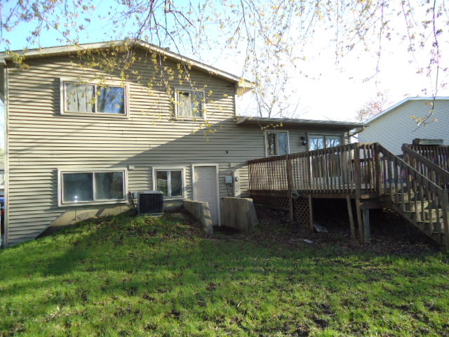 343 Gehrig Circle Bolingbrook, IL 60440 - Photo 16 of 16 a backyard of a house with table and chairs