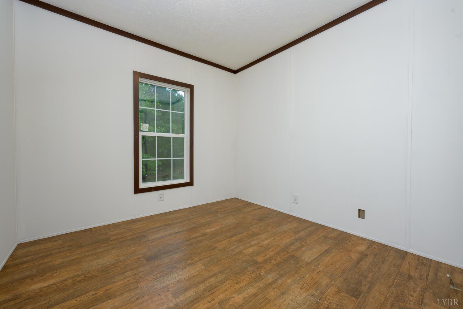 841 Mercury Road Gretna, VA 24557 - Photo 5 of 38