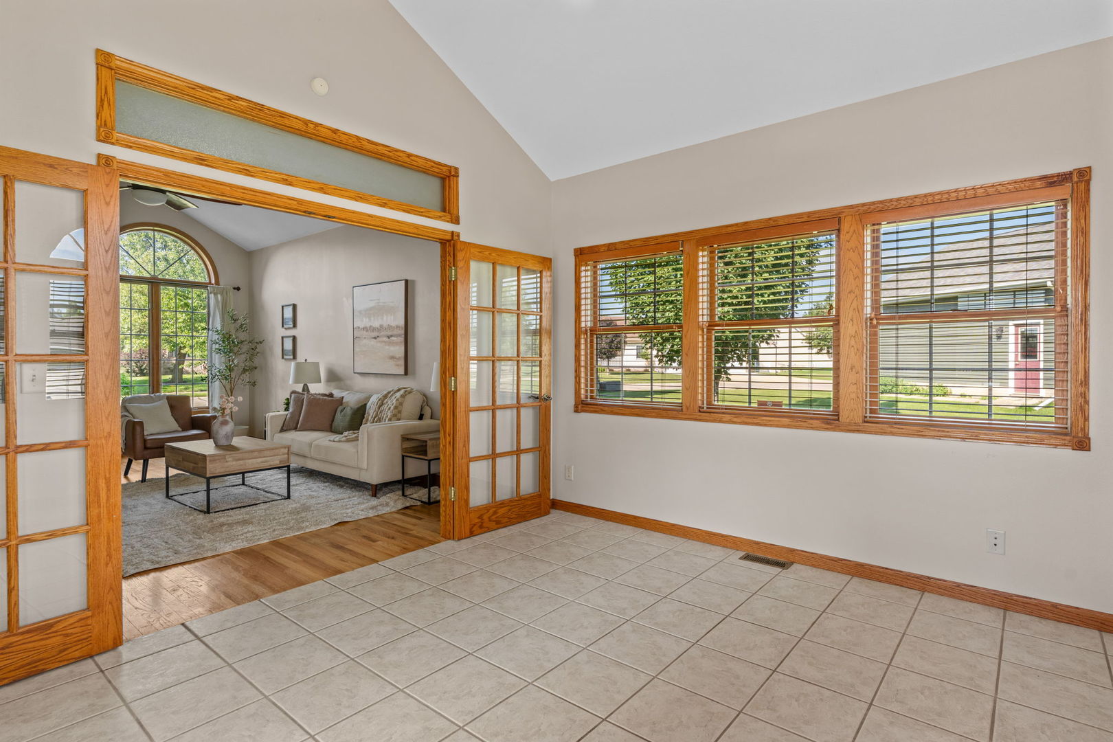 1021 Springbrook Lane De Witt, IA 52742 - Photo 9 of 46