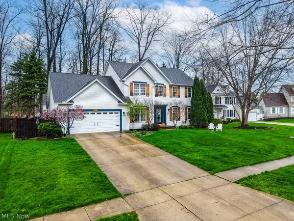 $469,000 | 1110 Woodglen Circle, Medina, OH 44256
