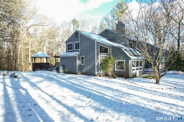 $634,900 | 40 Den Road, New Hartford, CT 06057