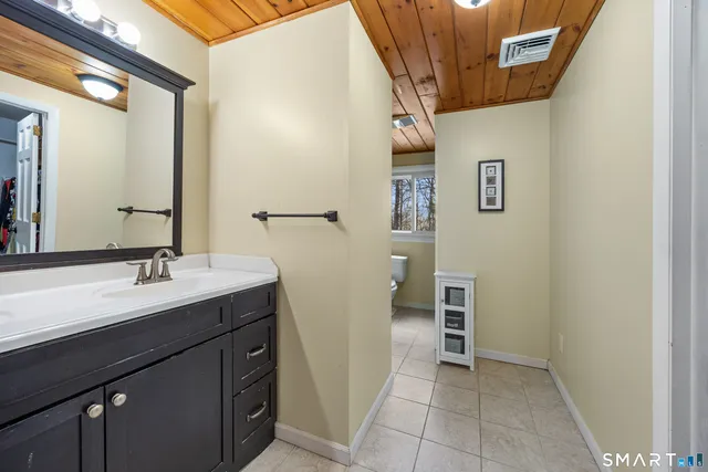 $634,900 | 40 Den Road, New Hartford, CT 06057