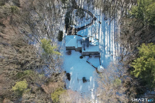 $634,900 | 40 Den Road, New Hartford, CT 06057