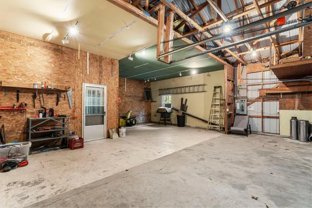 $599,999 | 2526 7 1/4 Street, Cumberland, WI 54829