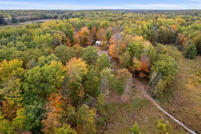 $599,999 | 2526 7 1/4 Street, Cumberland, WI 54829