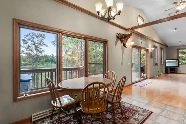 $599,999 | 2526 7 1/4 Street, Cumberland, WI 54829