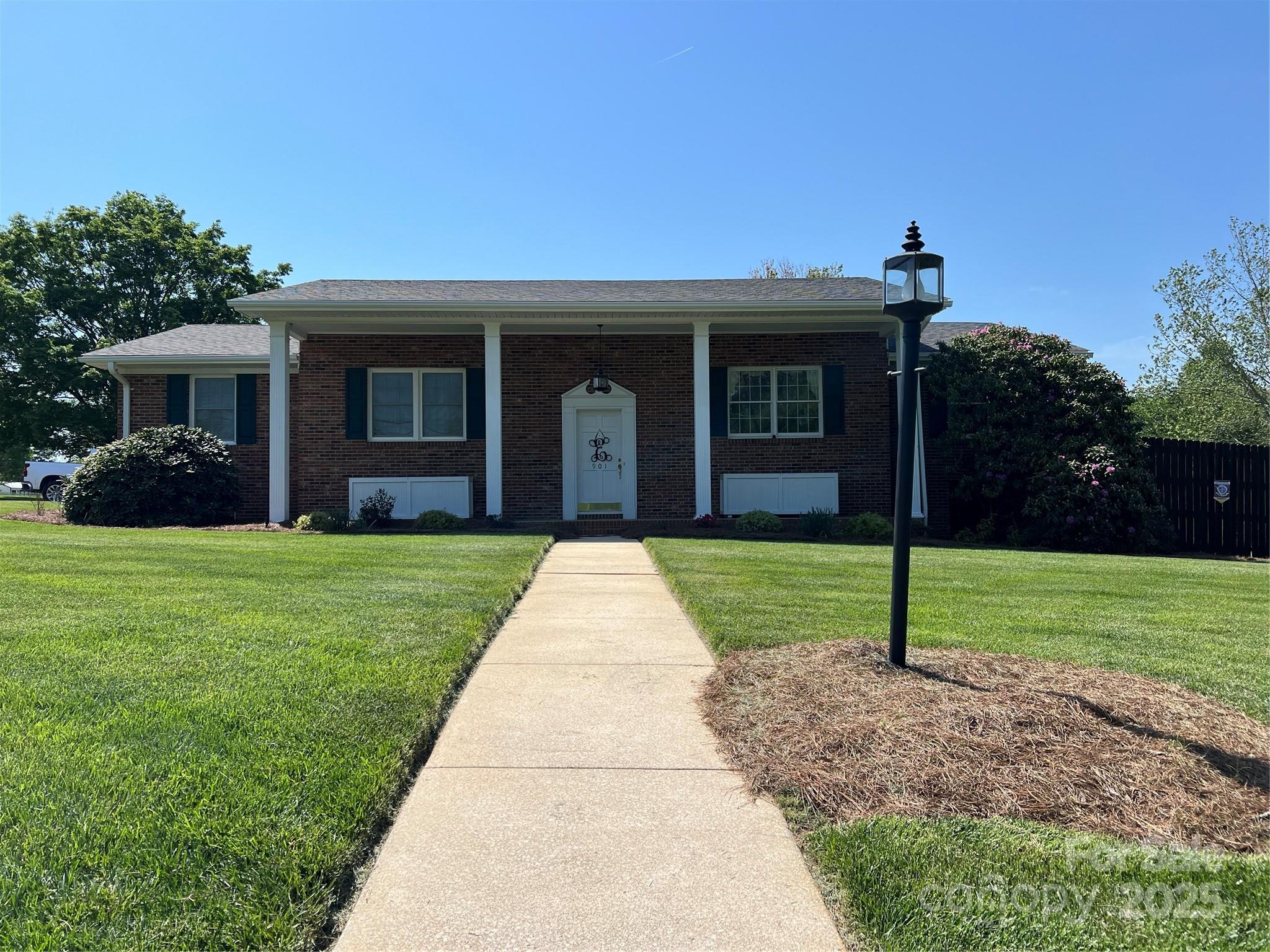 901 Ridge Street Albemarle, NC 28001 - Photo 4 of 48 Gallery Image 4