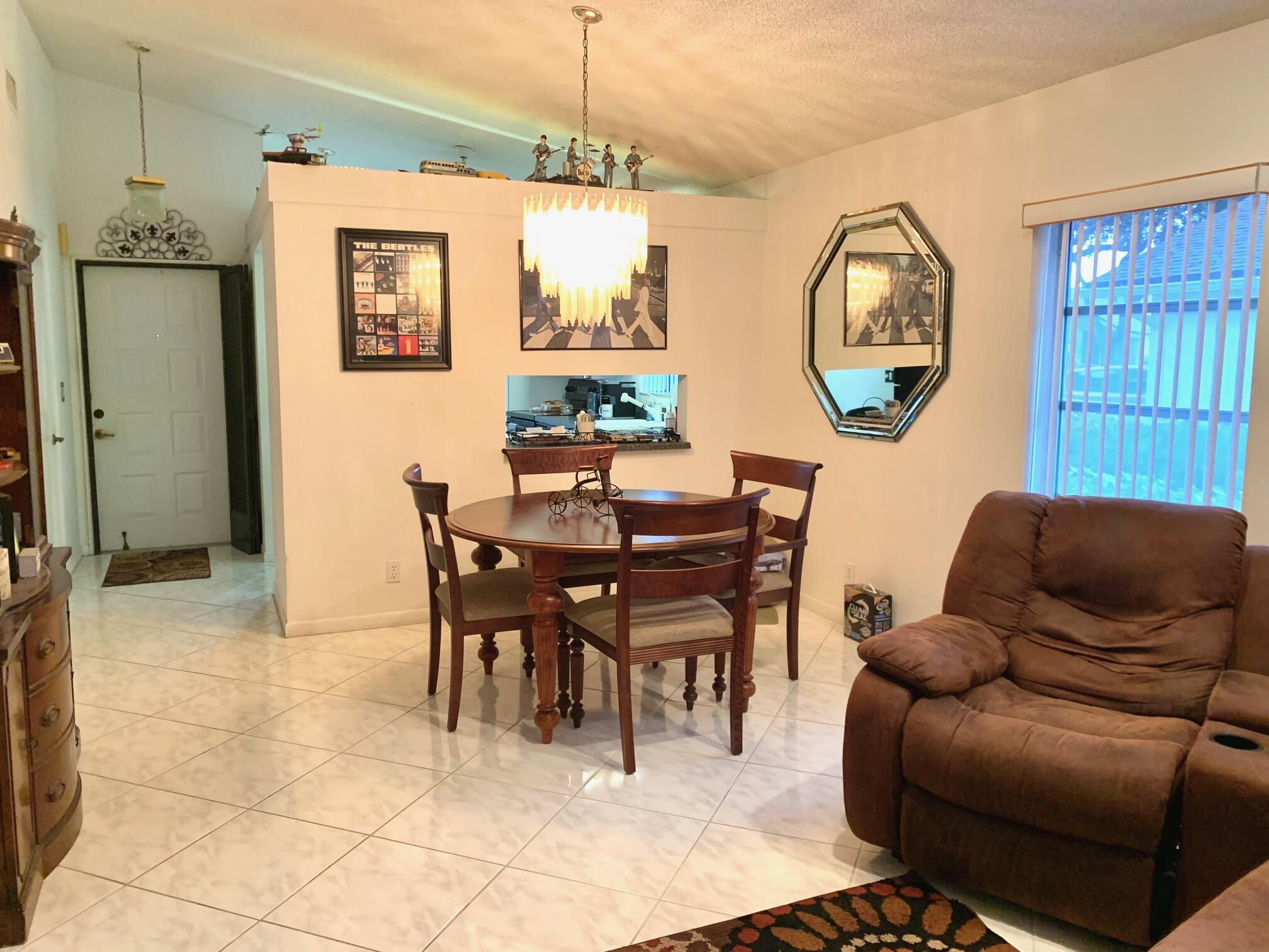 8692 Sunbird Place Boca Raton, FL 33496 - Photo 5 of 16 dining area