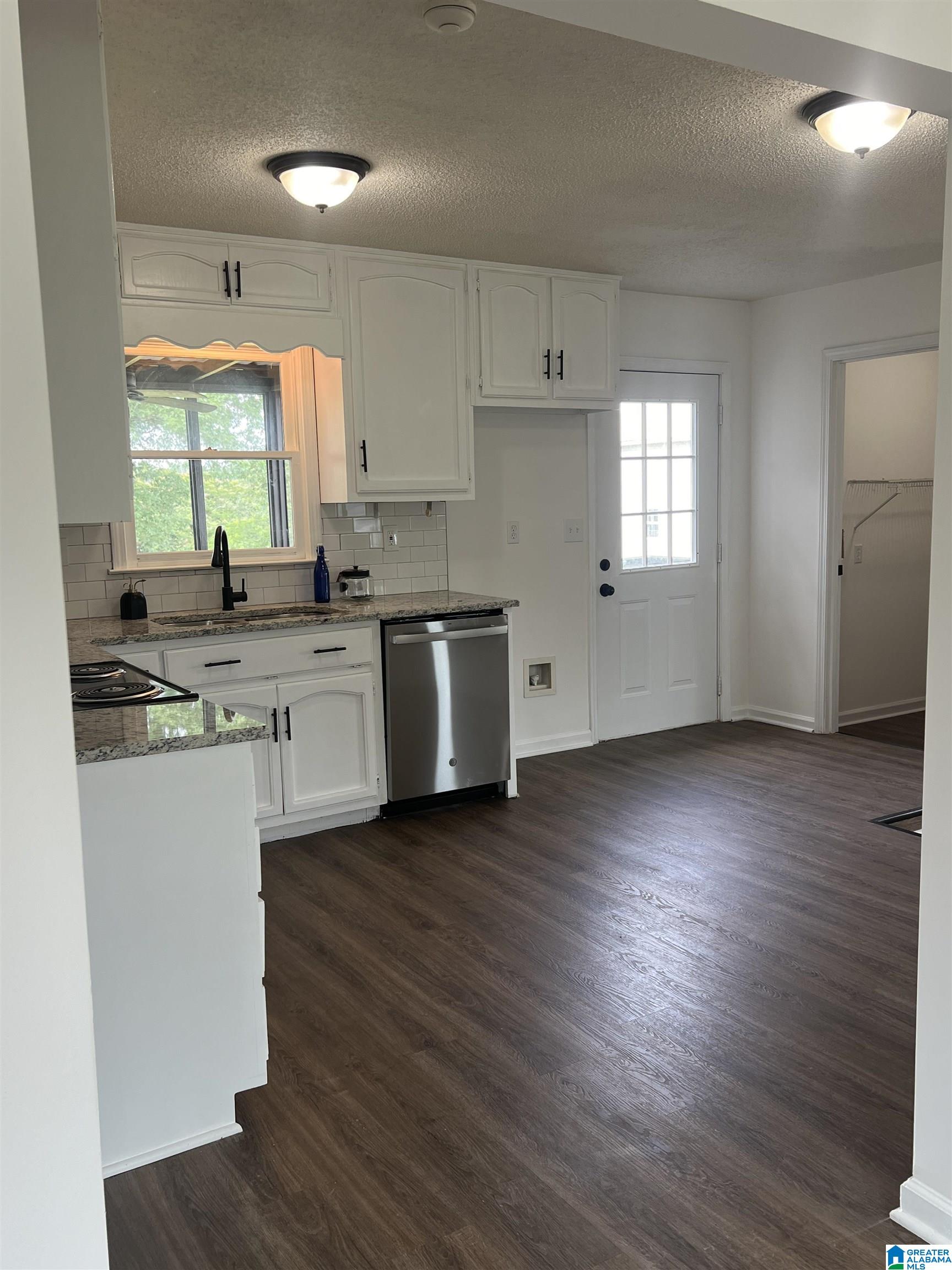 2708 9th Street Northeast Birmingham, AL 35215 - Photo 18 of 39
